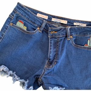 Wild Blue Jean Cut Off Embroidered Shorts 9